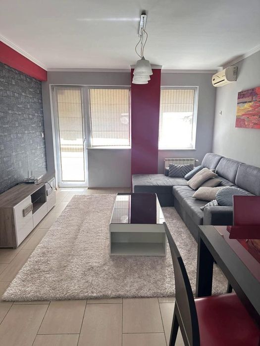 Дава се под наем Двустаен апартамент в София, Лозенец - 70 кв.м за 600 € - Снимка #1