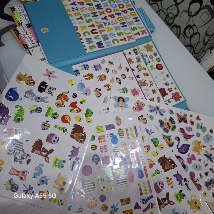 Продавам канцеларски материали