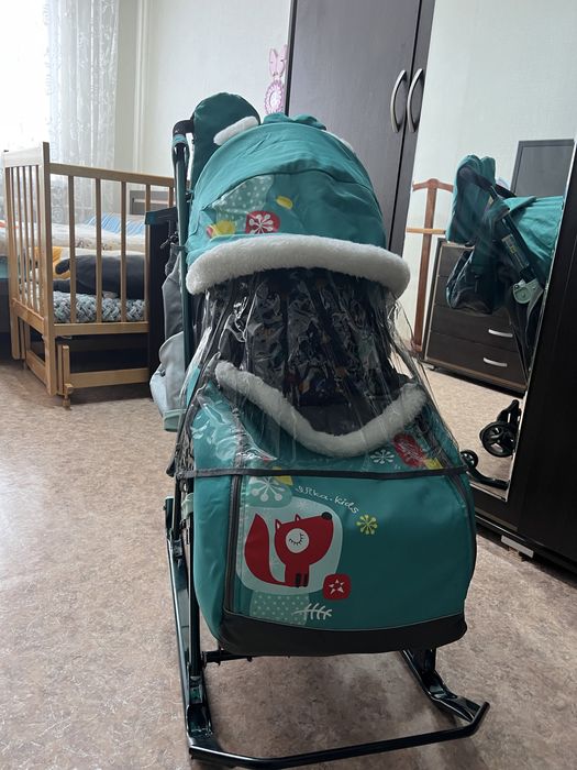 Продаются Санки-коляска Nika