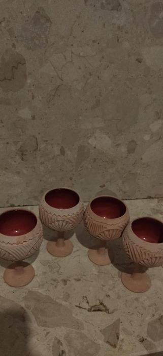 Глинени стари чаши за вино UK