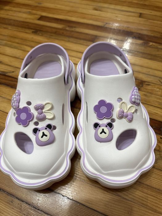 Продаются новые Crocs.