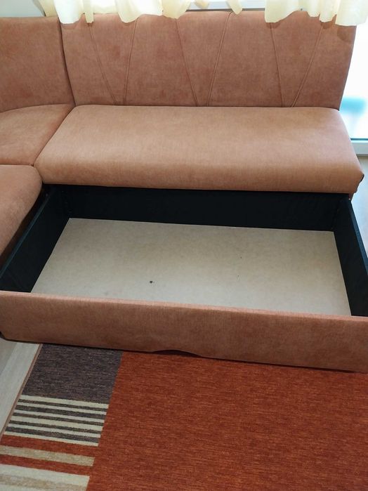 Кухненски ъгъл.състоящ се от 3 части