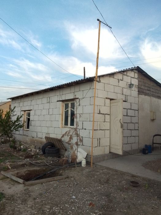 Ховли Уй сотилади