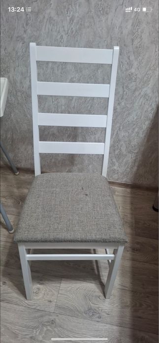 Продам стулья со столом отличном состояний