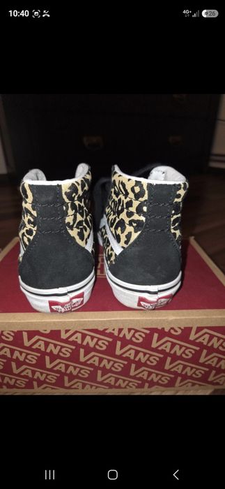 Teniși Vans of the wall