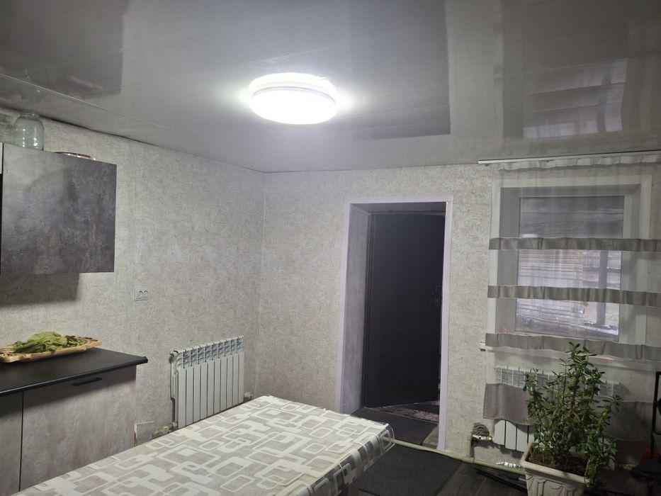 Продам кирпичный дом, 4 комнаты. Район Роща