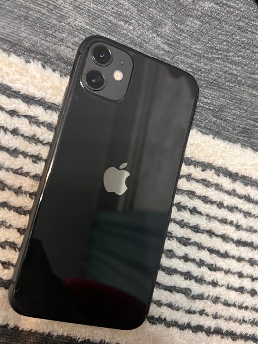 iPhone 11, в хорошем состояние