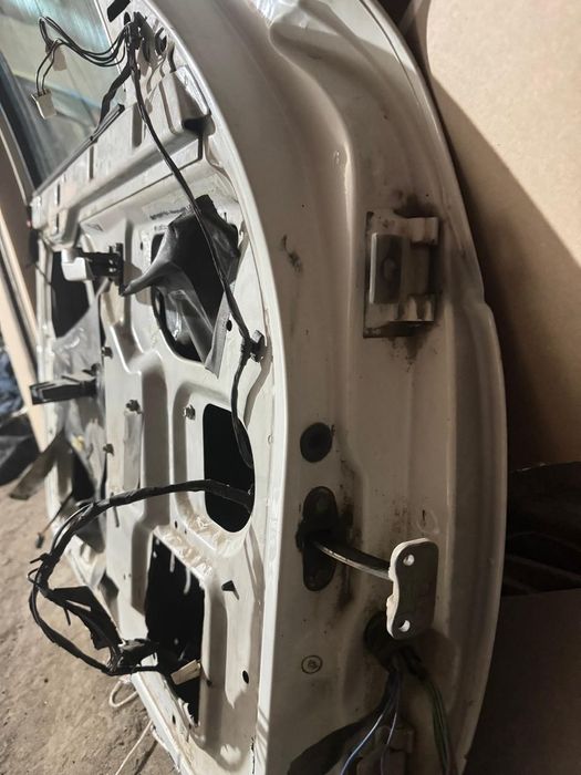 Продам дверь на приору