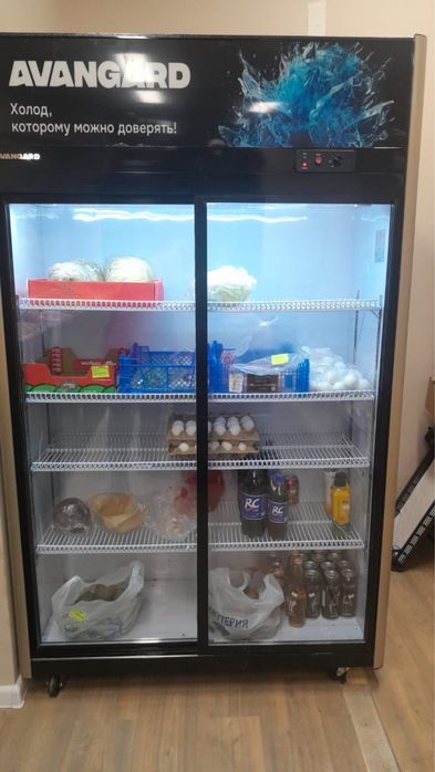 Холодильник магазинный