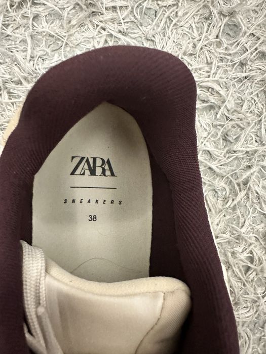 Спортно-елегантни обувки на Zara