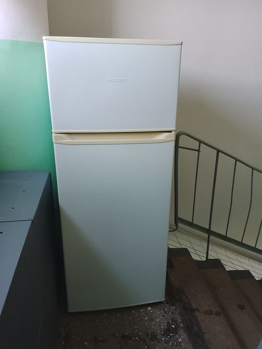 Продам рабочий холодильник