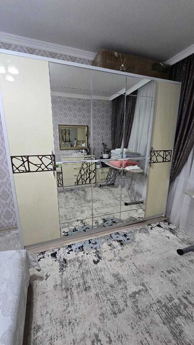 Спальный гарнитур