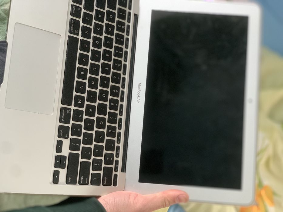 Macbook air в отличном состоянии