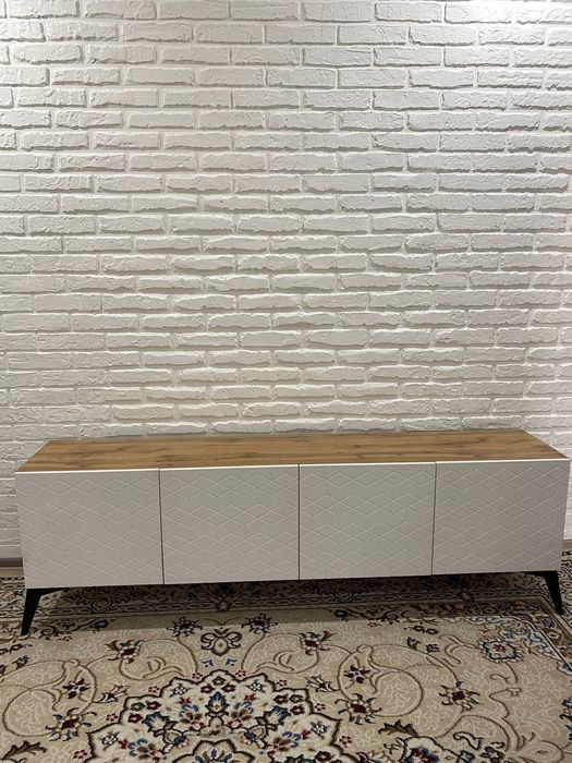 Консоль под ТВ новый