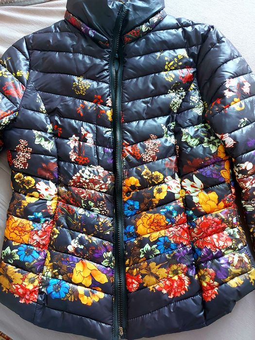 Демисезонная куртка. Размер 40-44.