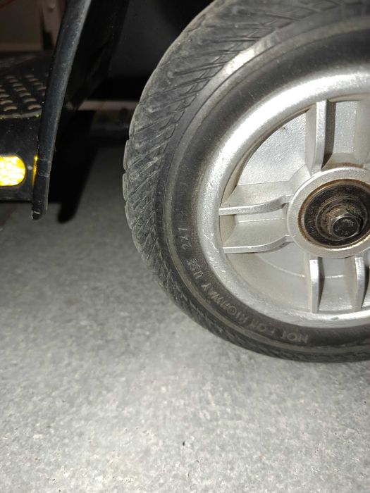 Преносим и разглобяем електрически скутер