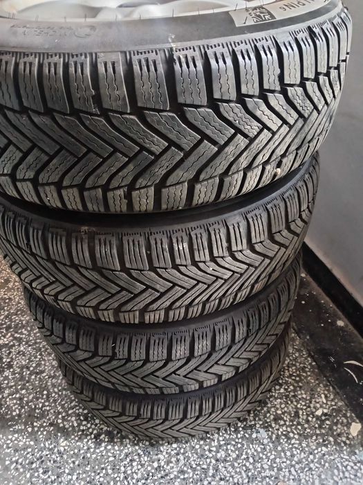 Джанти с гуми 195/65/15 за Голф