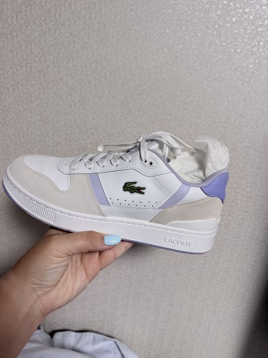 Продам кроссовки Lacoste