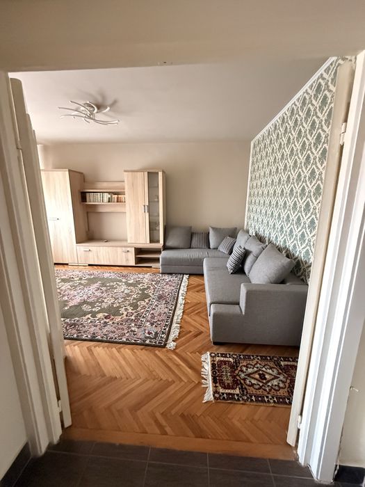 Apartament de inchiriat