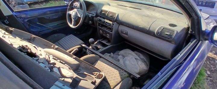 Far dreapta 1M1941002D / 1M1 941002D Seat Leon prima generatie 1M