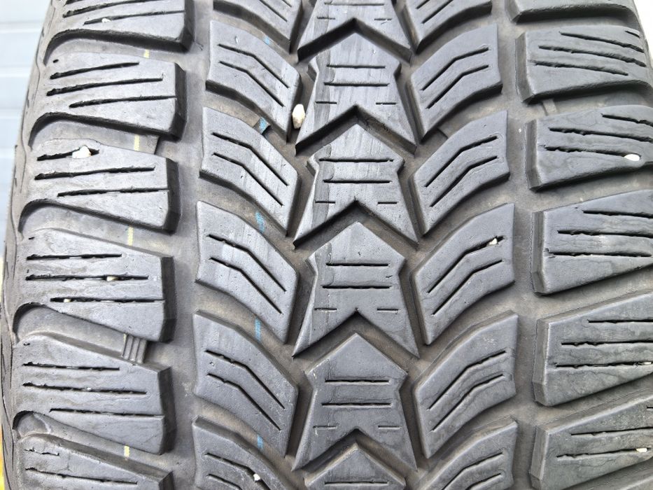 225/55/17 Дебика ДОТ 2021 г - 101 Товарен индекс