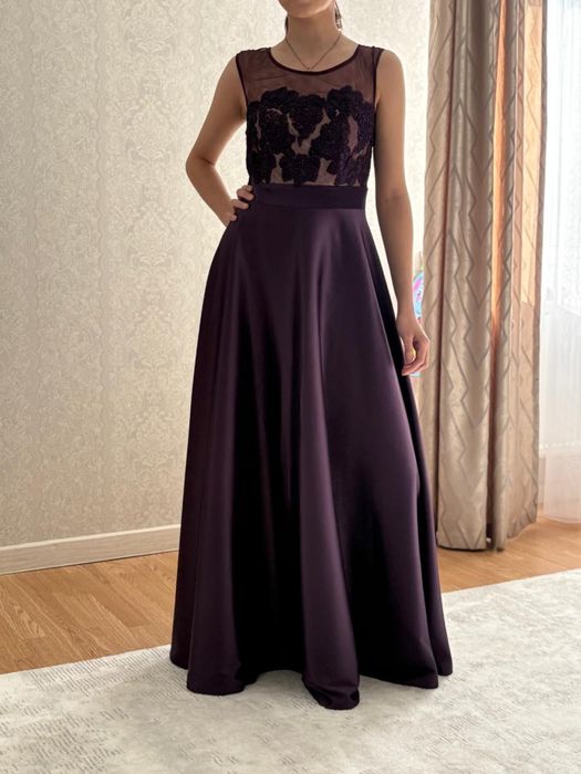 Платье вечернее продам