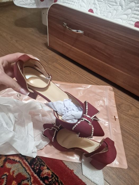 Pantofi damă 38 noii