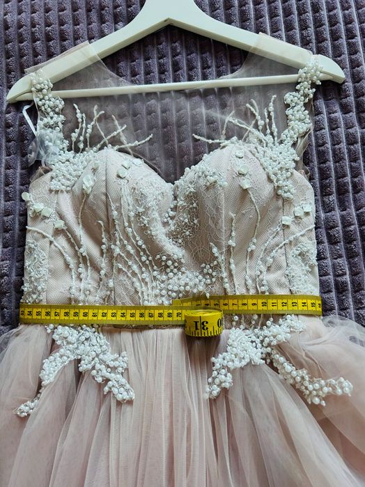 Vand rochie de mireasa