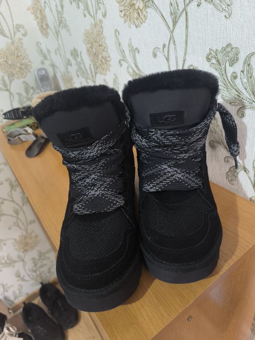 Продам новые 39.40 надо мерить