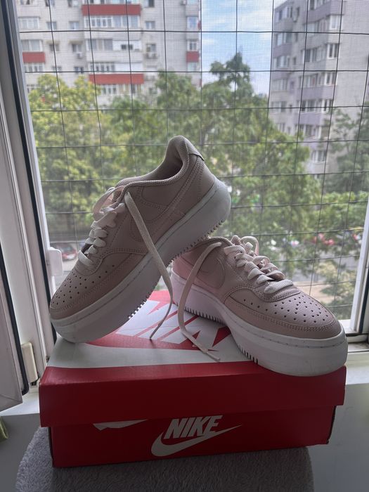 Adidasi Nike sport Court Vision Alta, 37,5 cm