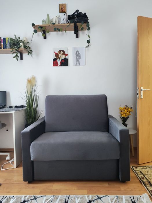 Vând fotoliu extensibil nou nouț cu ridicare personala din Brașov!