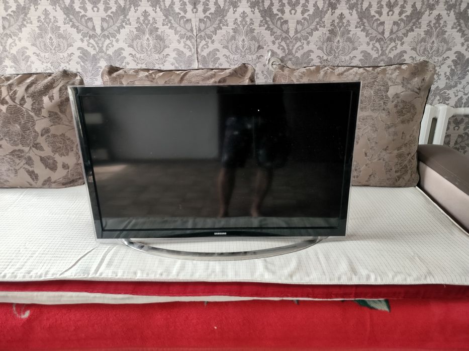 Продам Телевизор самсунг