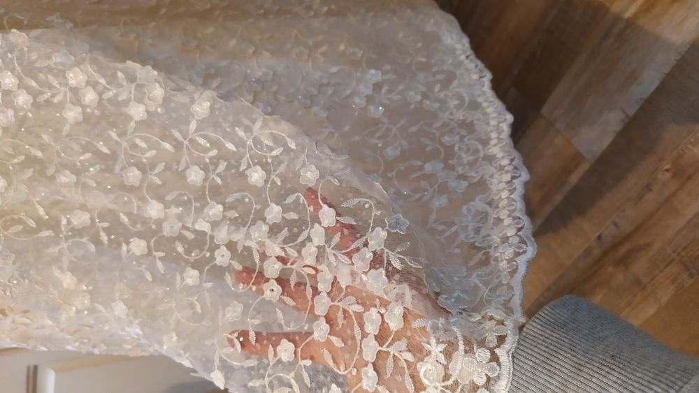 Булчинска рокля, цвят шампанско