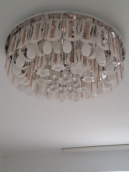 Люстра б/у  2штук бар