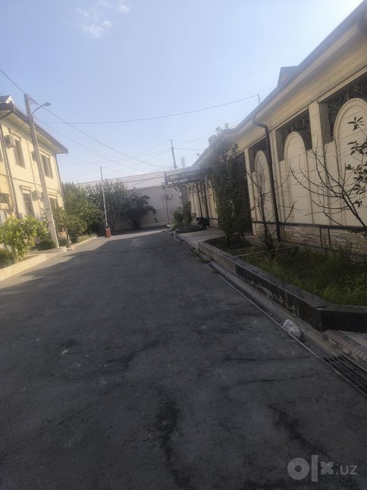 Срочно уй сотилади...