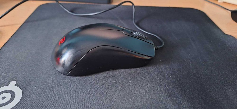 Геймърска оптична мишка