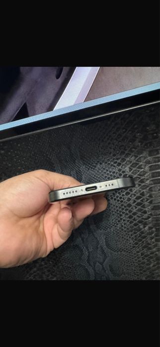 Iphone 15 pro ca nou 10din 10 aspect funcional baterie 87 la suta