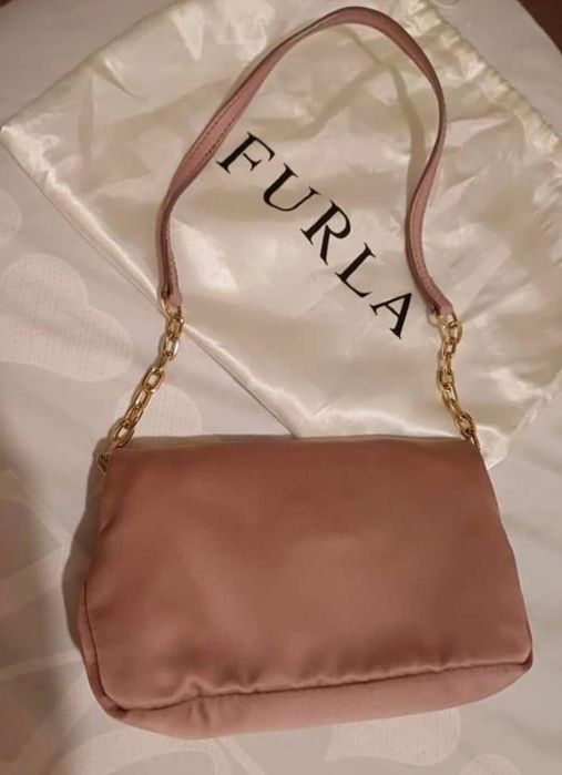 НОВА !!! Сатенена чанта/клъч FURLA ,цвят пудра