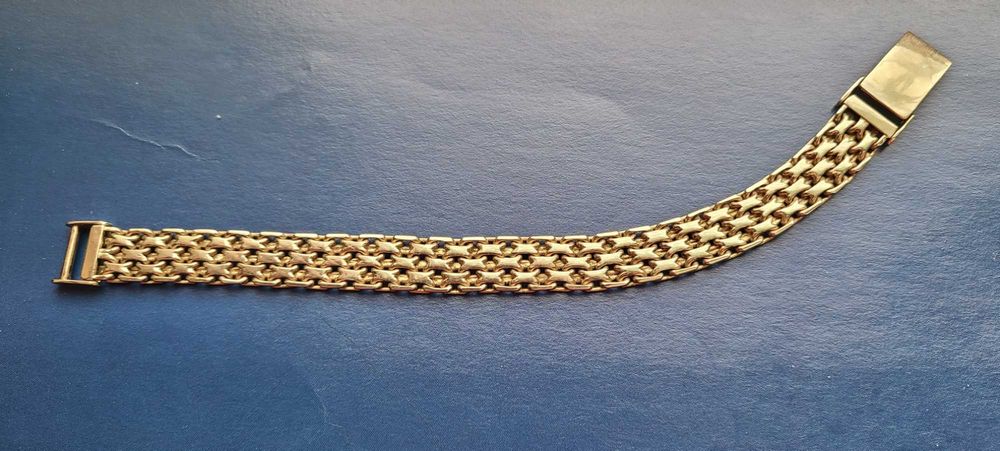 Продам срочно золотые браслеты