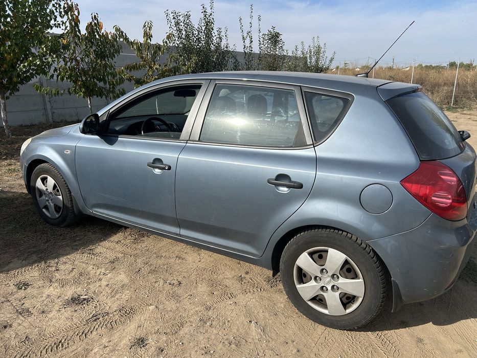 Vand far stanga si dreapta Kia Ceed 2006-2010