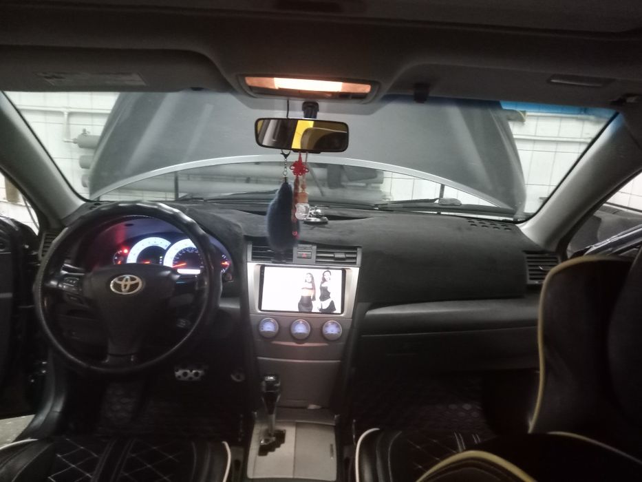 Продам машину тайоту Камри 40