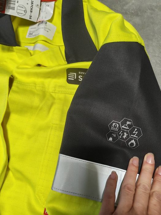 Работни дрехи...