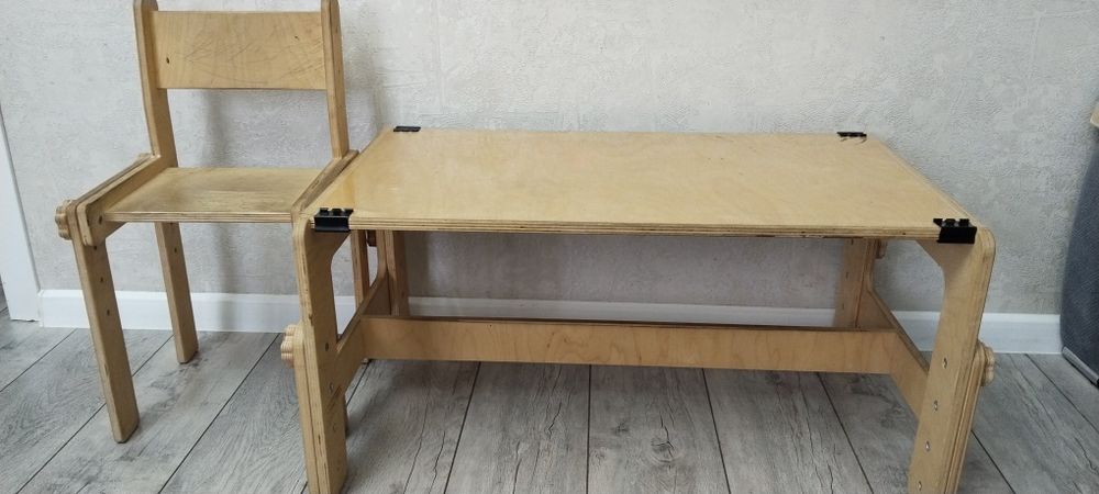 Продам детский стул и стол