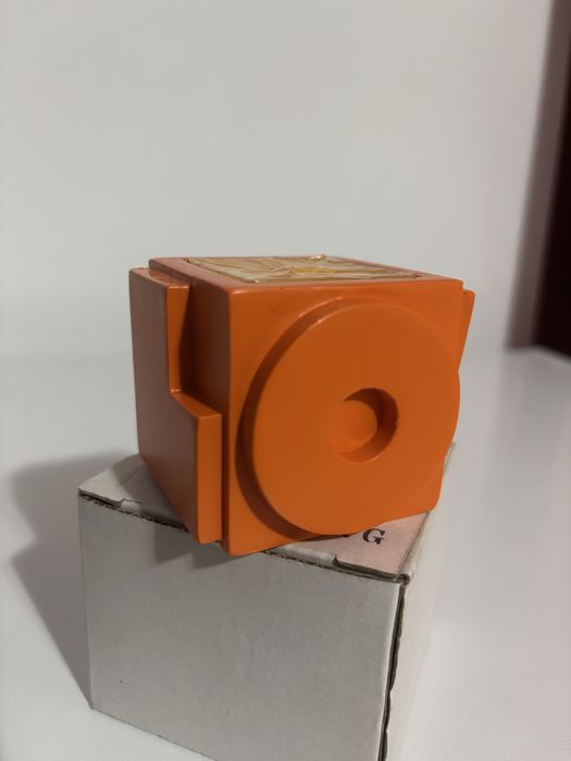 Lumanare cadou in suport ceramic portocaliu