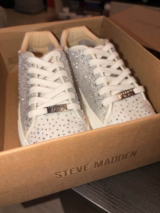 Обувки с камъни / оригинални