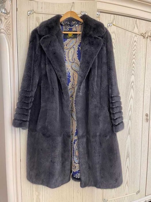 Продам норковую шубу в отличном состоянии