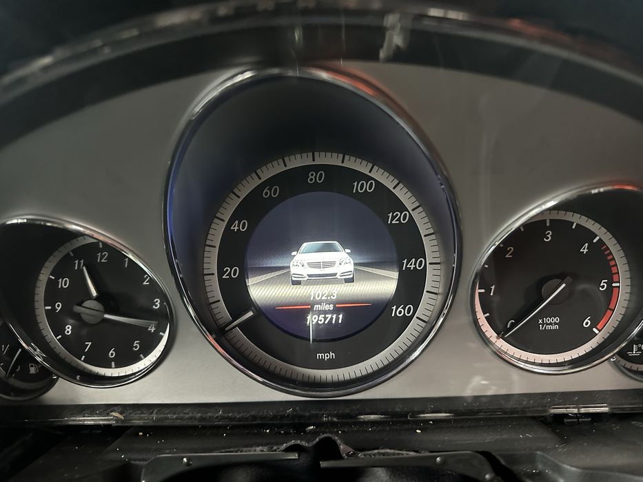 Ceasuri bord color mercedes w212 s212 AMG UK