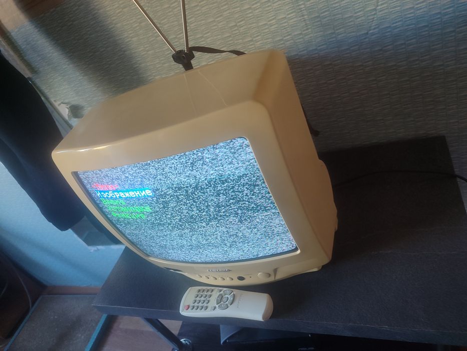 Телевизор маленький