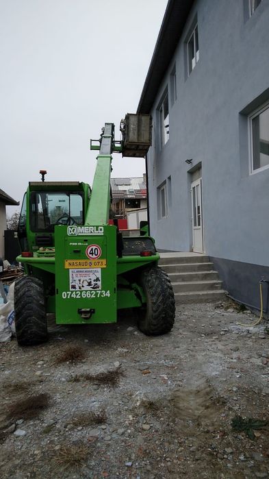 Mini bobcat de inchiriat