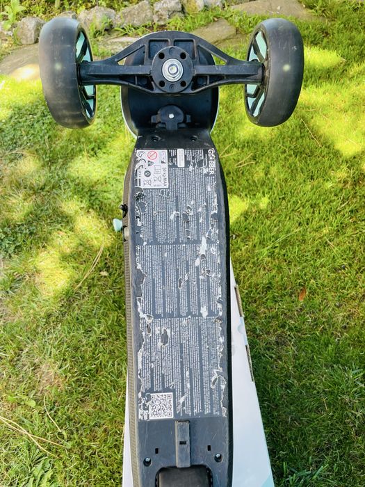 Детска електрическа тротинетка Globber one k e-motion.4 plus
